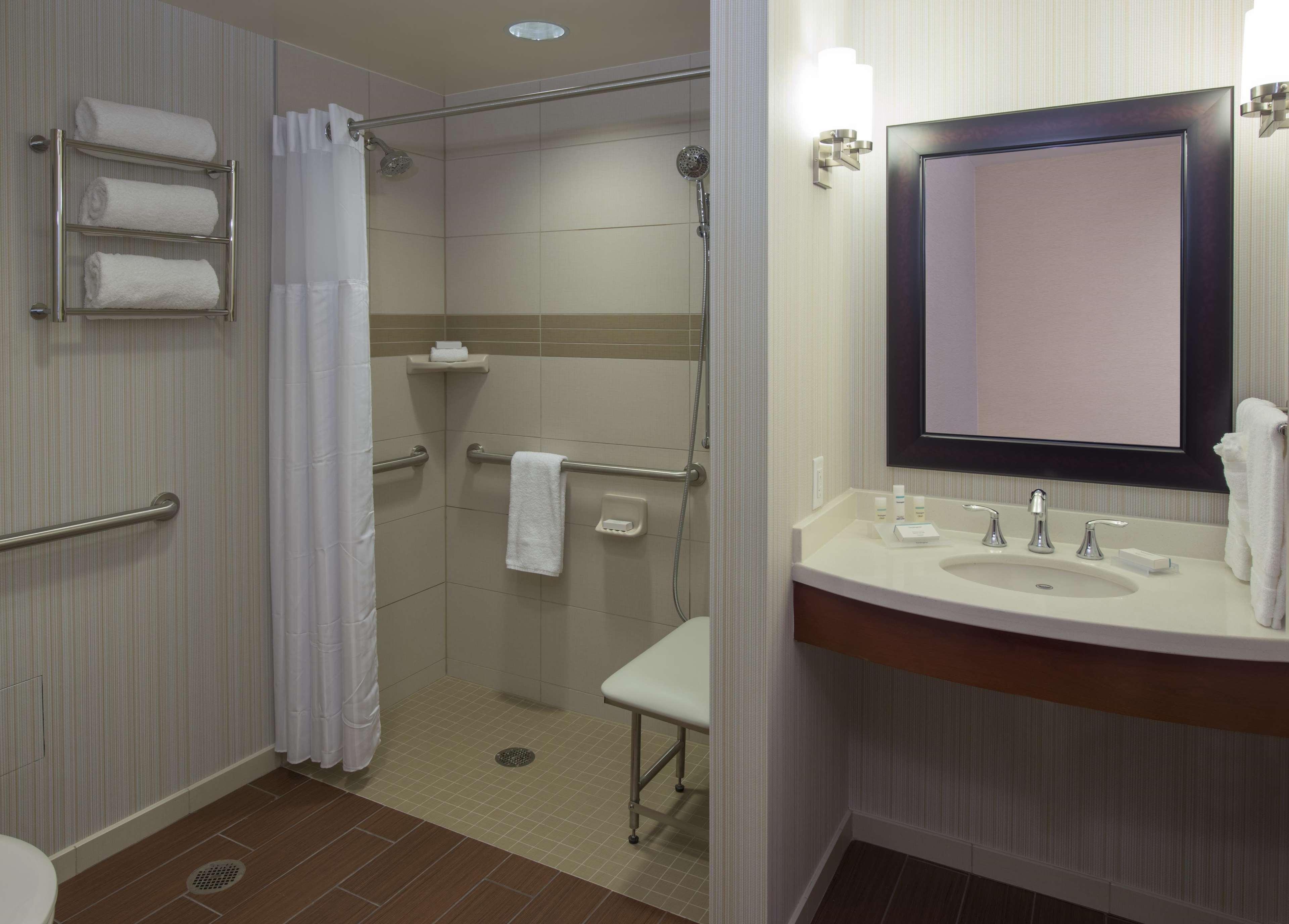 Hilton Garden Old Town National Harbor