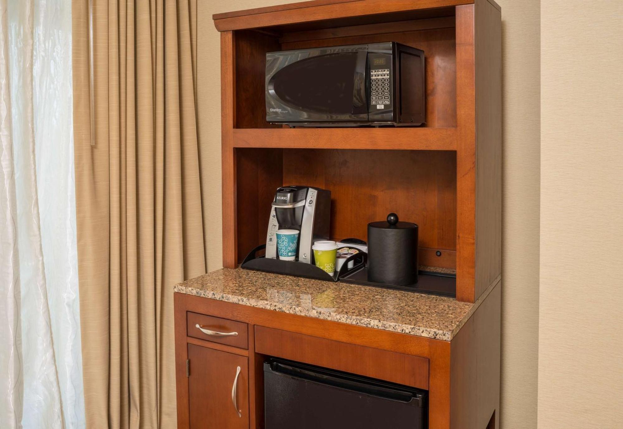Hotel Hilton Garden Old Town National Harbor