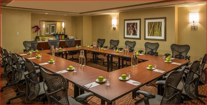 Hilton Garden Old Town National Harbor Hotel 3*